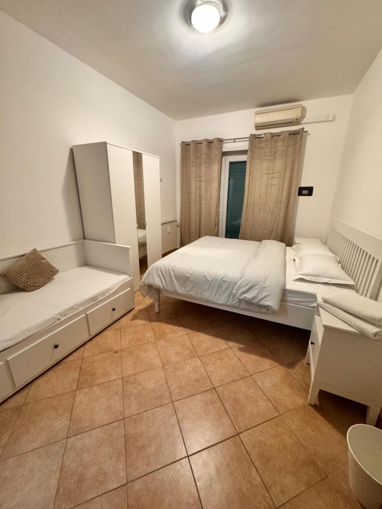 Cinecitta Rooms Rome Buitenkant foto